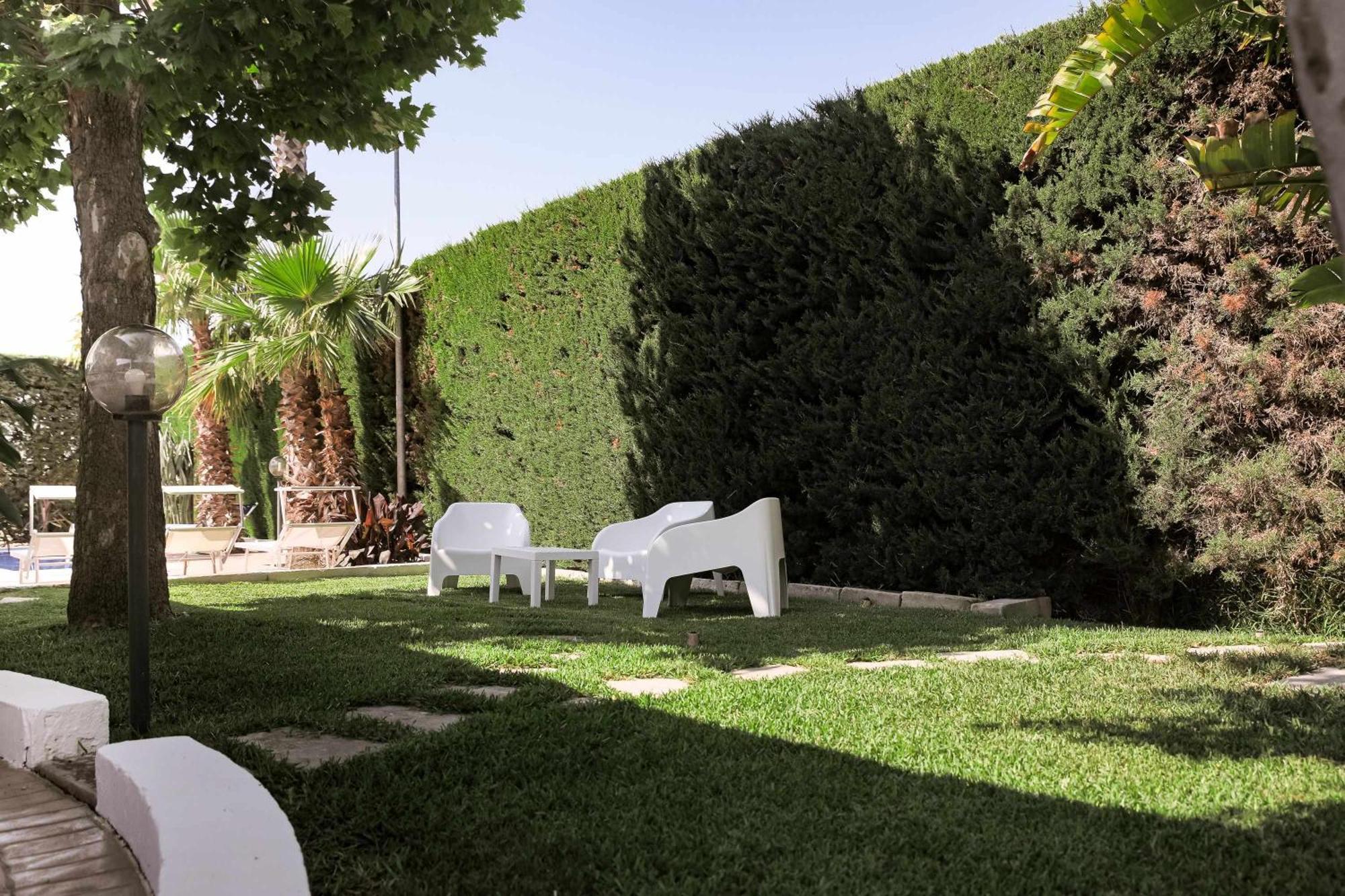 Villa Claudia By Vivimy Parabita Bagian luar foto